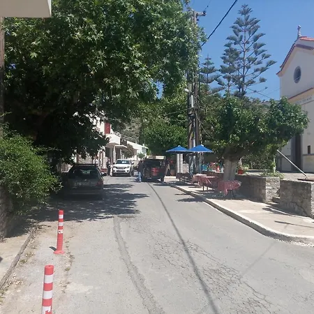 Nektarios * Neápolis